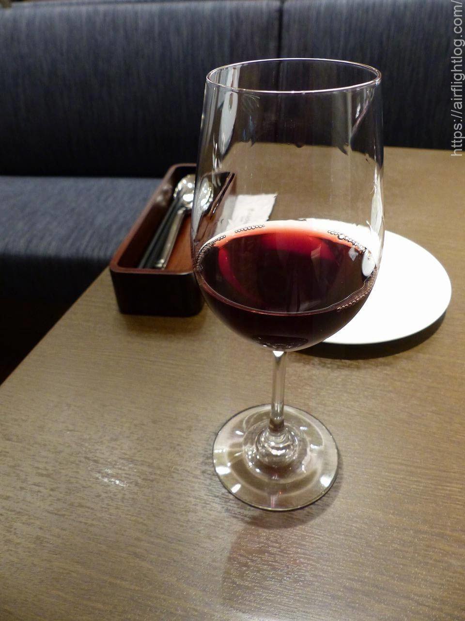 JALシティ 名古屋 錦のレストラン「Cafe Canal 1610」ワイン