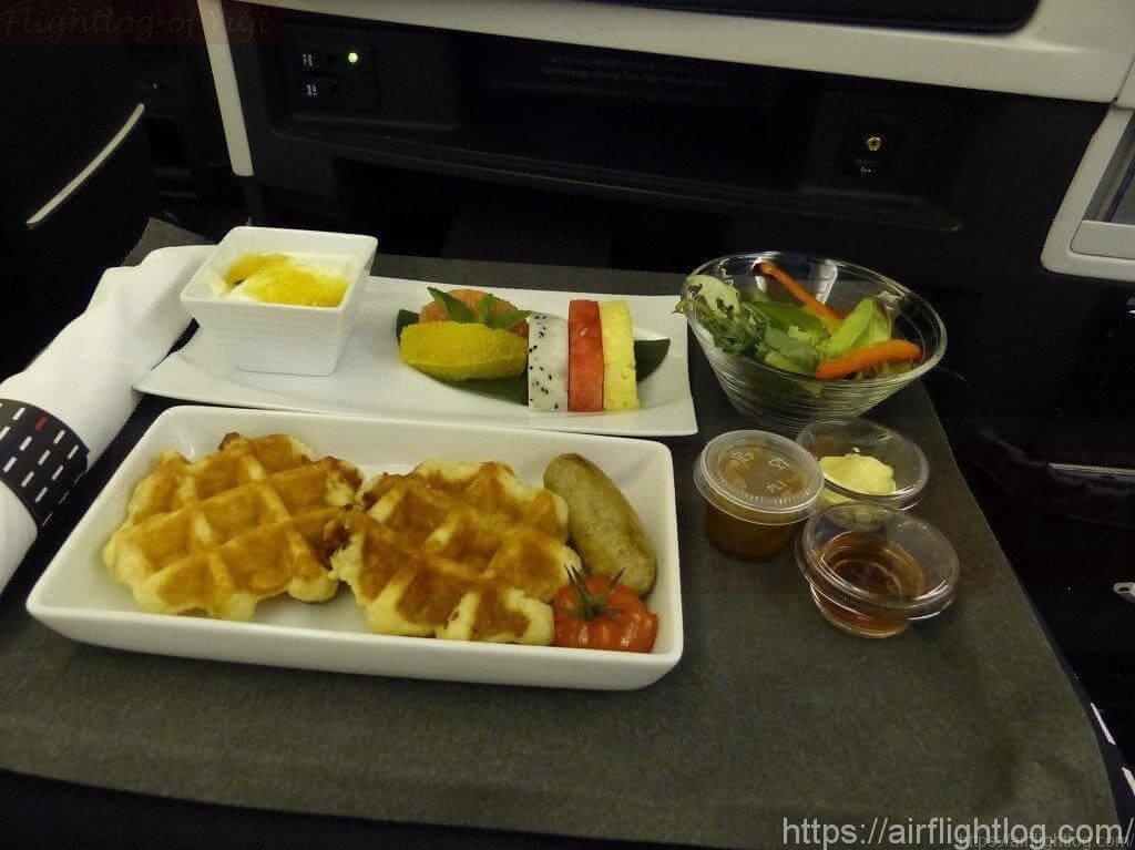 JALビジネスクラス東南アジア路線深夜便朝食（洋食）