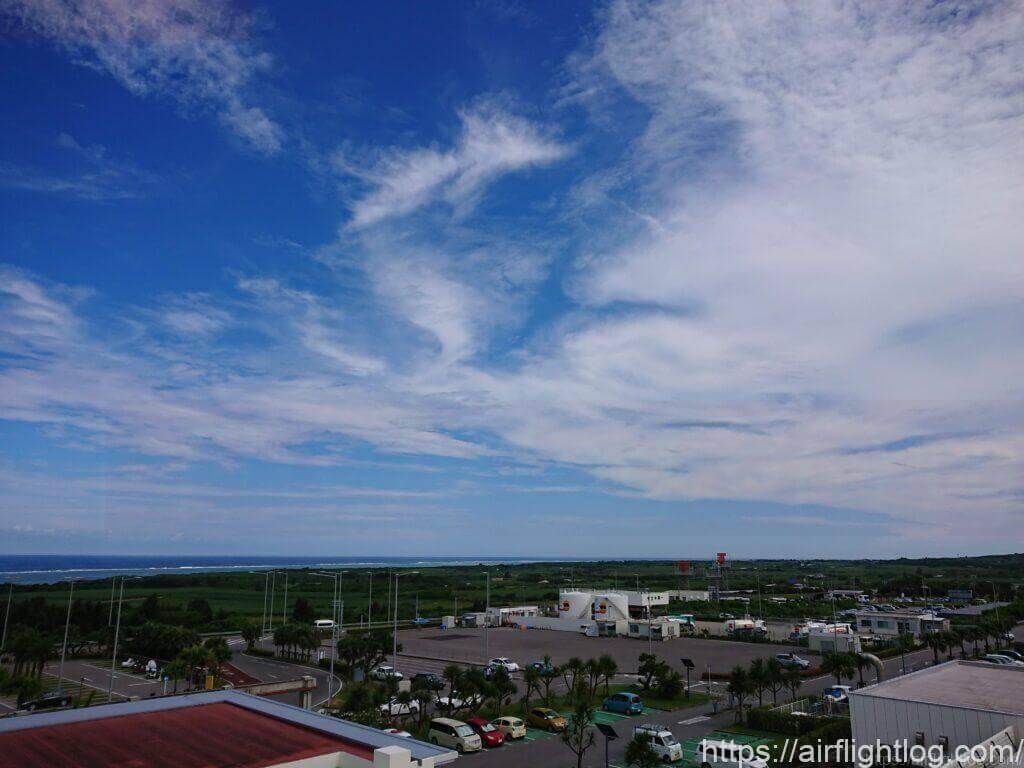 石垣空港ターミナルからの景色