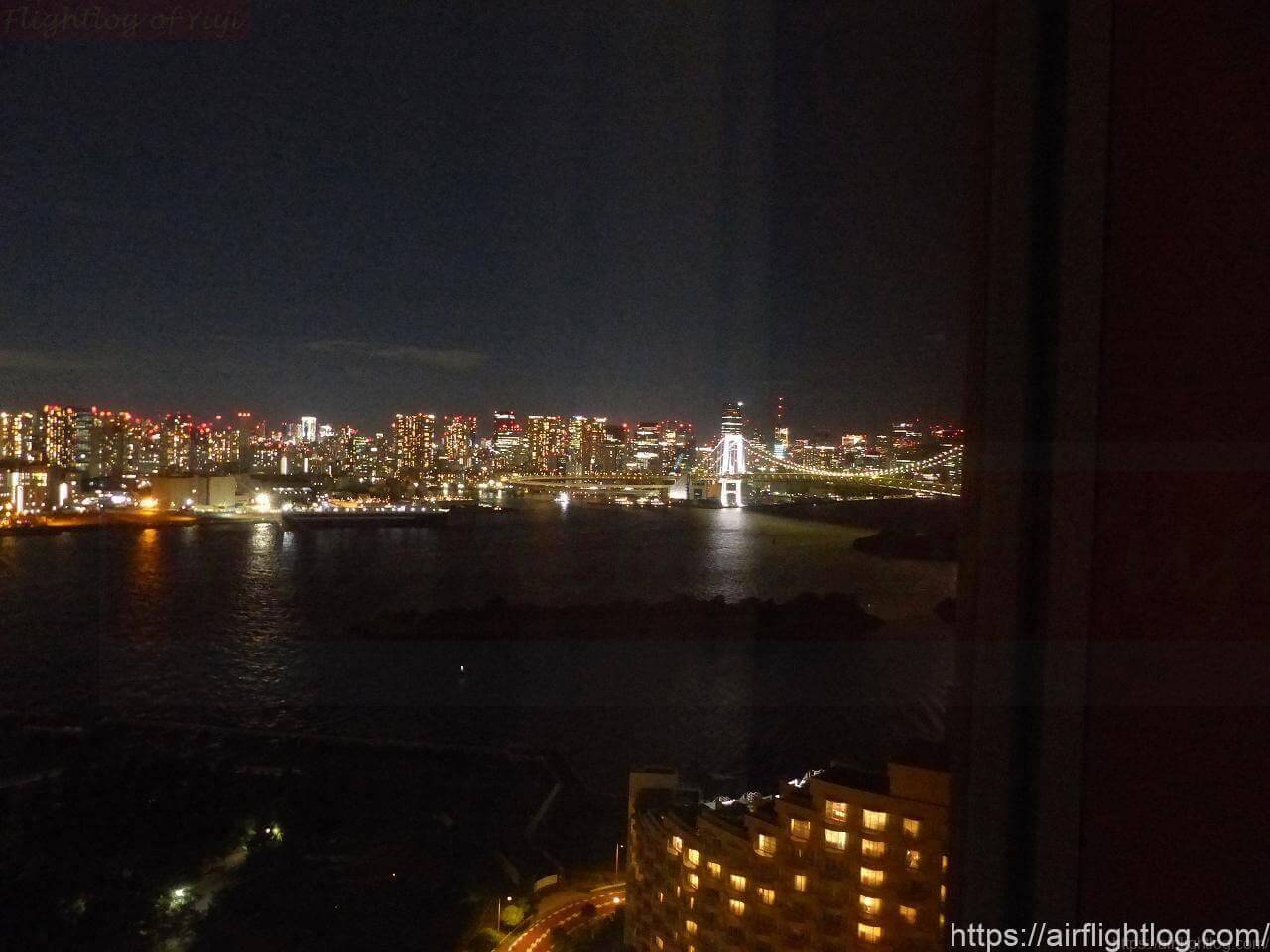 グランドニッコー東京 JALコラボレーションスイートルーム「JAL FLIGHT & RED SUITE」 夜景