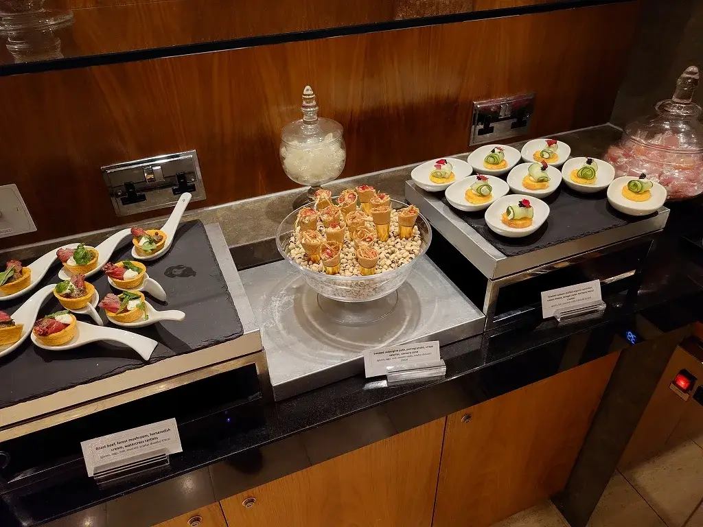 インターコンチネンタルロンドンパークレーン クラブインターコンチネンタル カクテルタイム