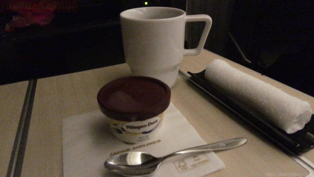 JAL ビジネスクラス 食後