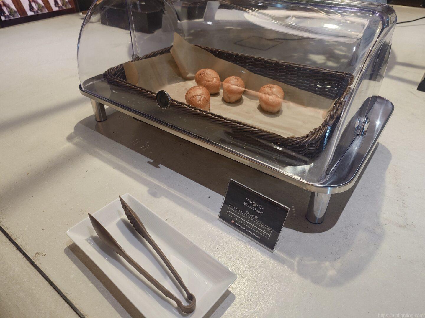 JAL新千歳空港ダイヤモンド・プレミアラウンジ軽食