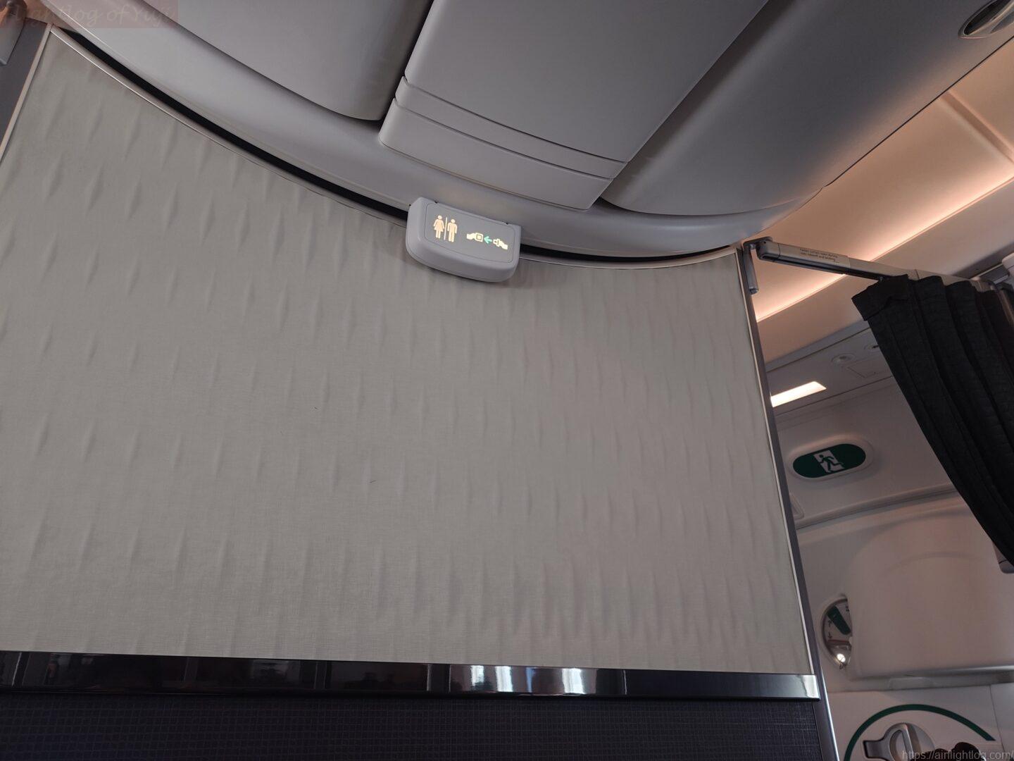 JAL国内線ファーストクラスB787キャビン