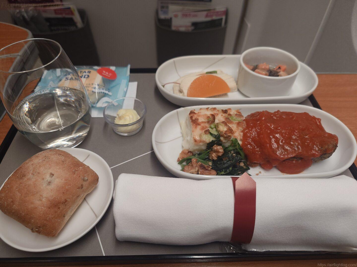 JAL国内線ファーストクラス 新設路線×改定直後に搭乗|伊丹→新千歳